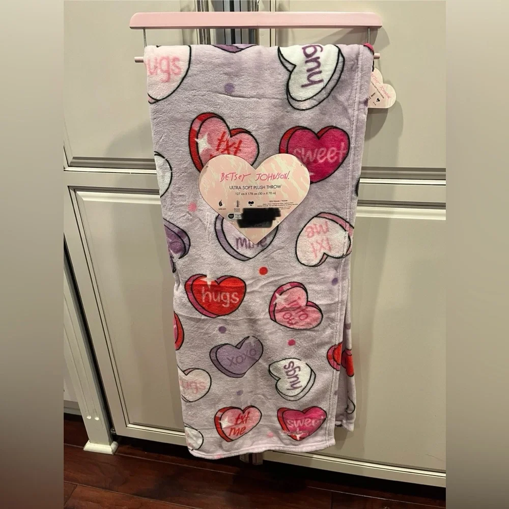 Betsey Johnson Pink and Purple Heart Valentine’s Day Throw Blanket